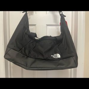 The North Face Apex Duffel new with tags
